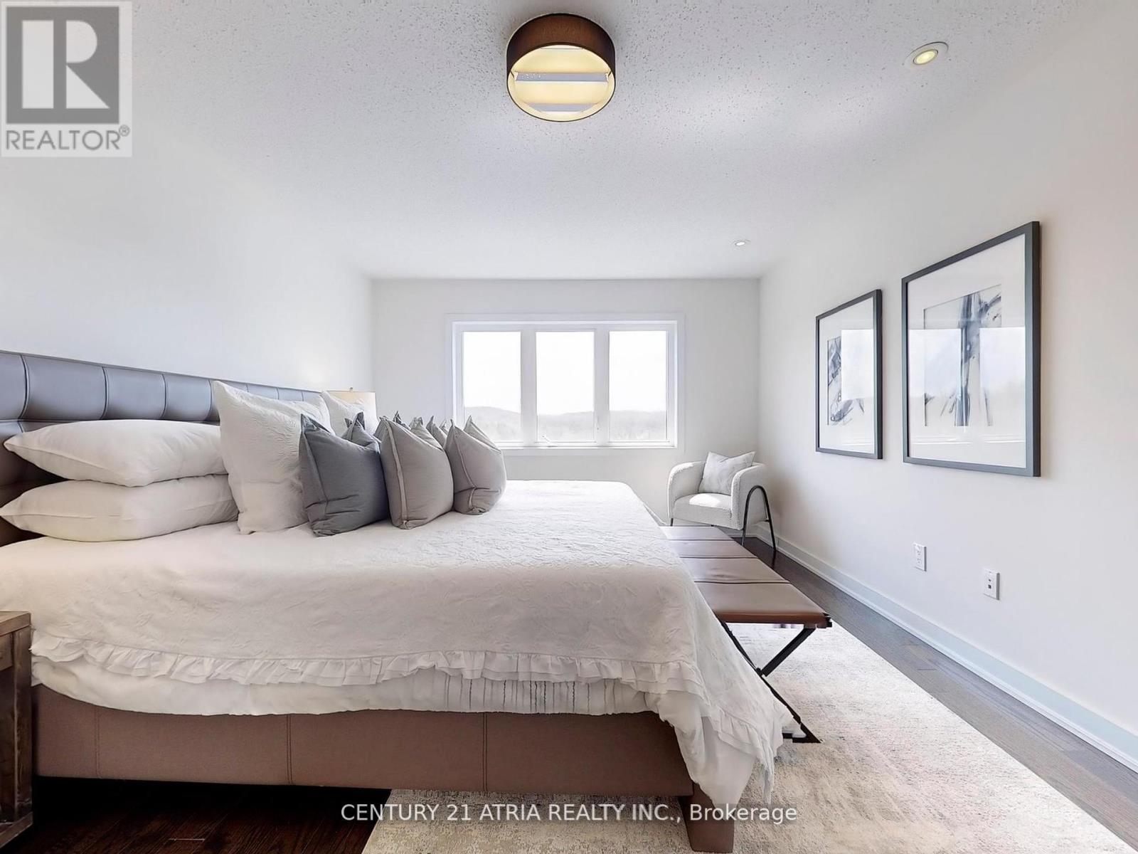 105 Anchusa Drive, Richmond Hill, Ontario  L4E 1C5 - Photo 16 - N12315055