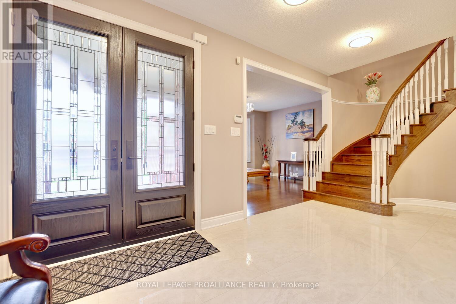 Property at 497 CUSICK CIRCLE image 5