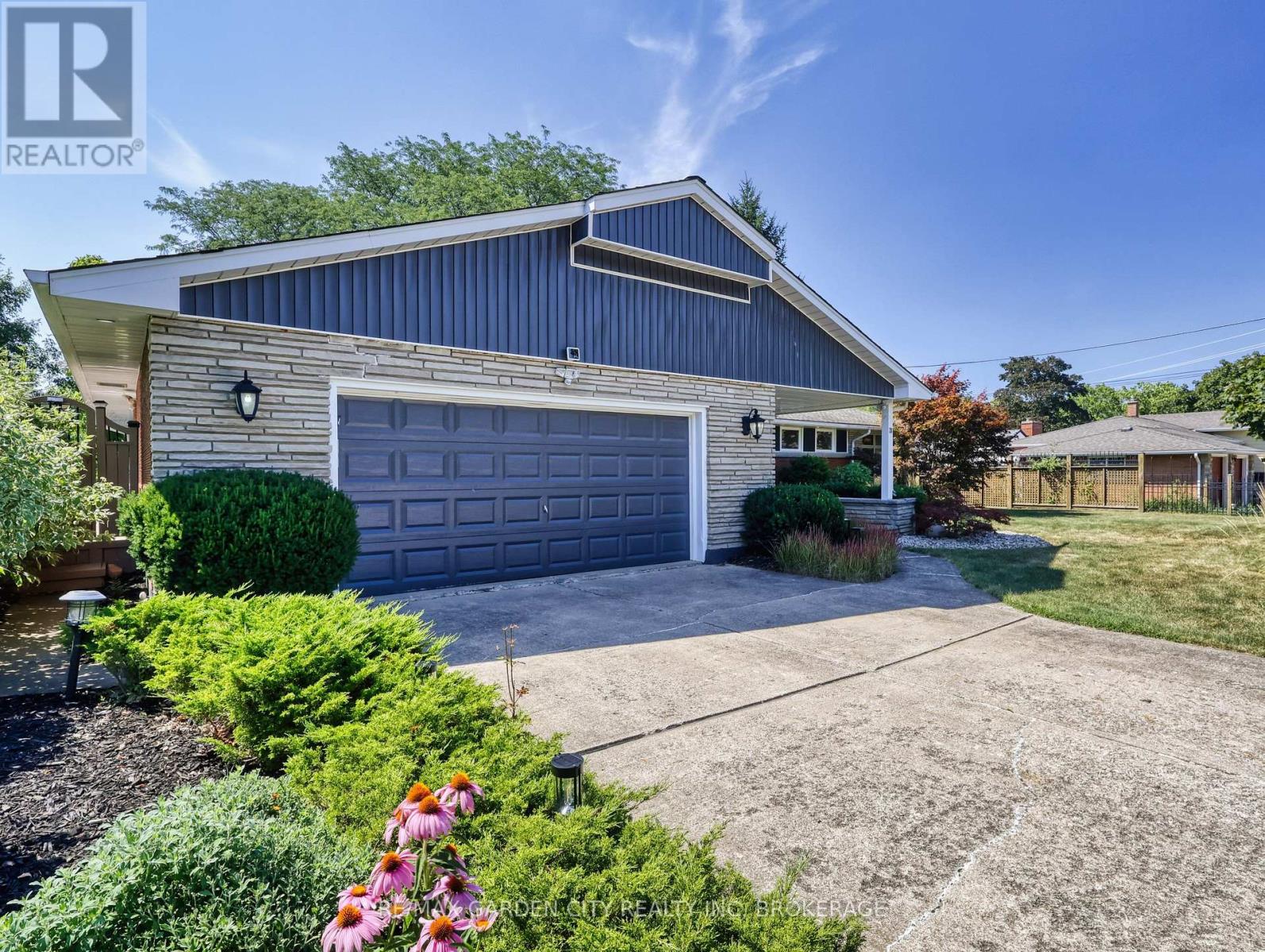 Property at 28 MARSDALE DRIVE image 1