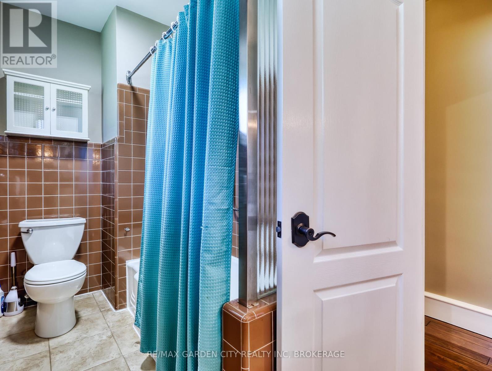 28 Marsdale Drive, St. Catharines, Ontario  L2T 3S3 - Photo 23 - X12315127