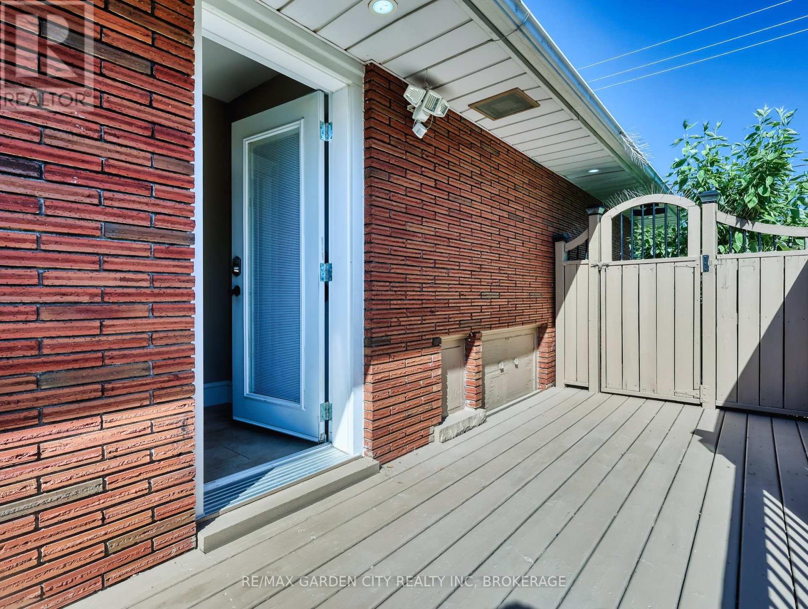 28 Marsdale Drive, St. Catharines, Ontario  L2T 3S3 - Photo 44 - X12315127