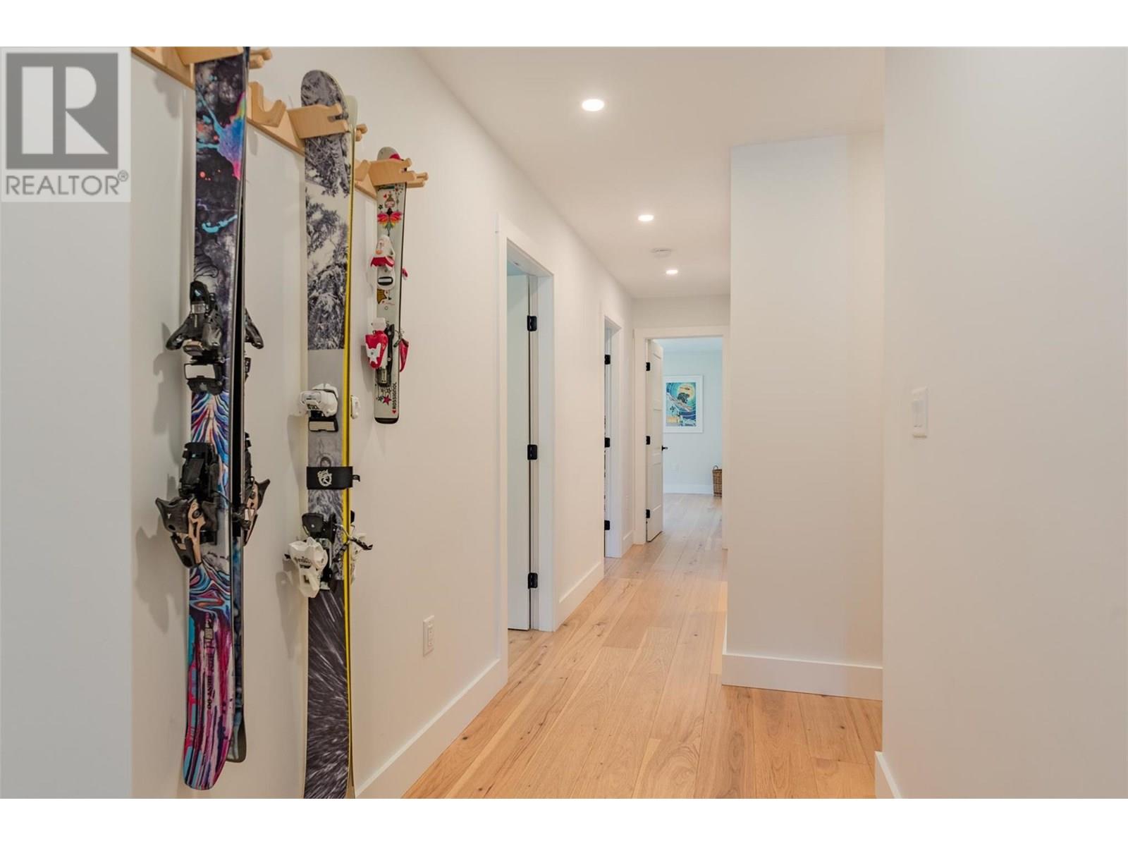 Property at 1606 THOMPSON Avenue Unit# A image 4