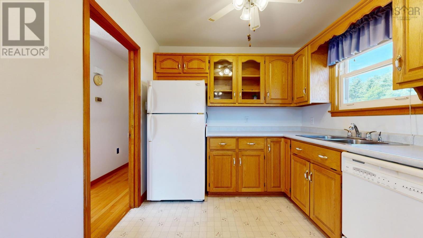 24 Dow Road, New Minas, Nova Scotia  B4N 3R5 - Photo 12 - 202515927