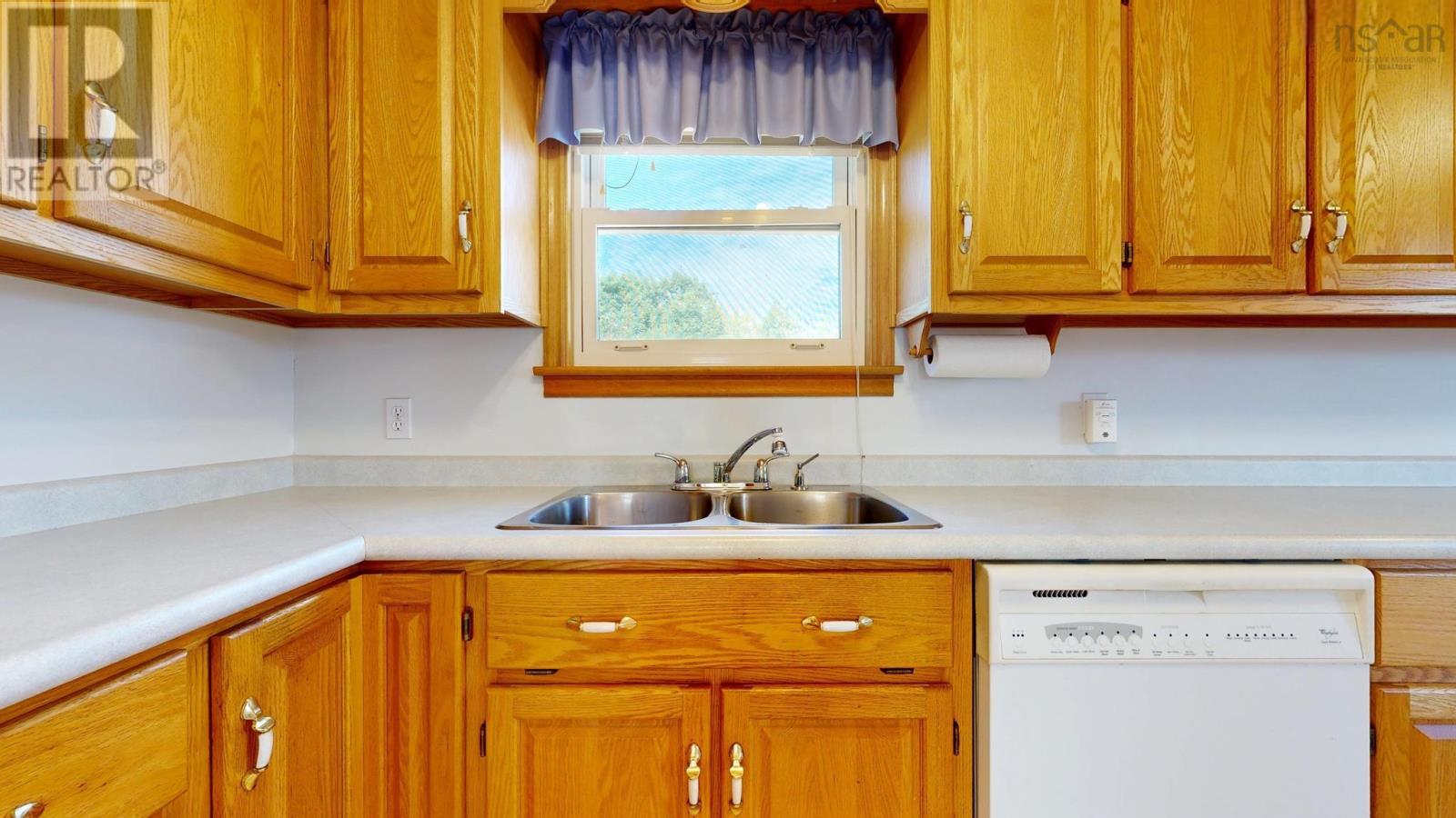 24 Dow Road, New Minas, Nova Scotia  B4N 3R5 - Photo 10 - 202515927