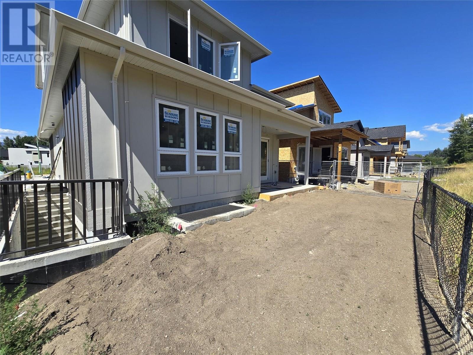 Property at 1012 Bull Crescent image 3