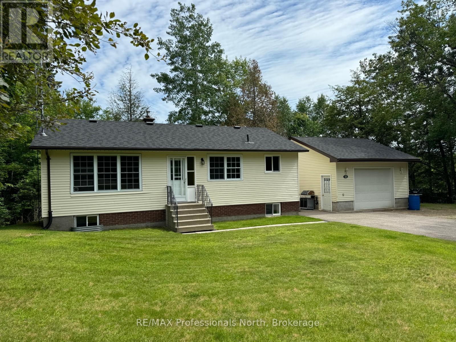 22 Mulholland Drive, Dysart Et Al, Ontario  K0M 1S0 - Photo 13 - X12315157
