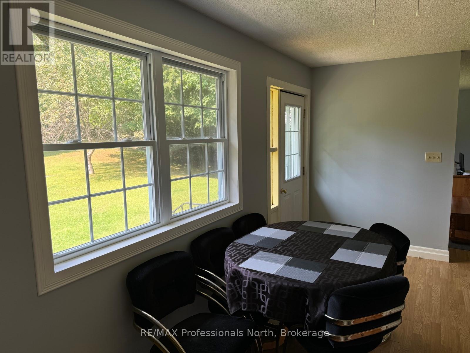 22 Mulholland Drive, Dysart Et Al, Ontario  K0M 1S0 - Photo 2 - X12315157