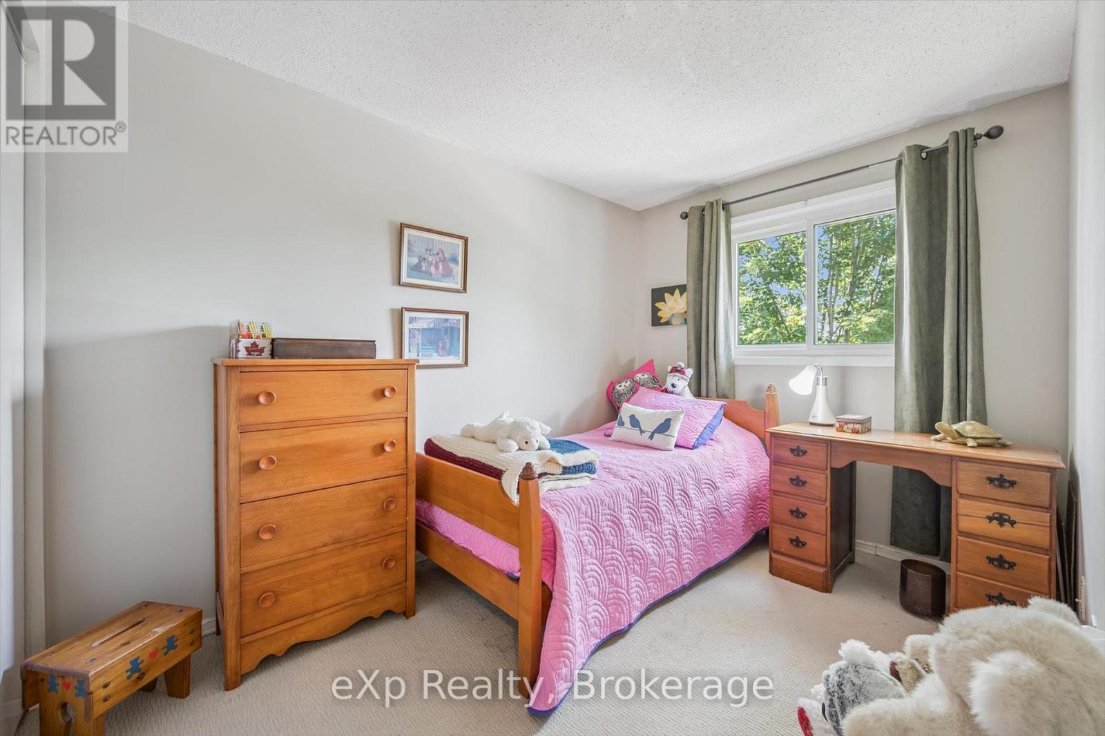 30 - 40 Silvercreek Parkway N, Guelph, Ontario  N1H 7X5 - Photo 16 - X12315163