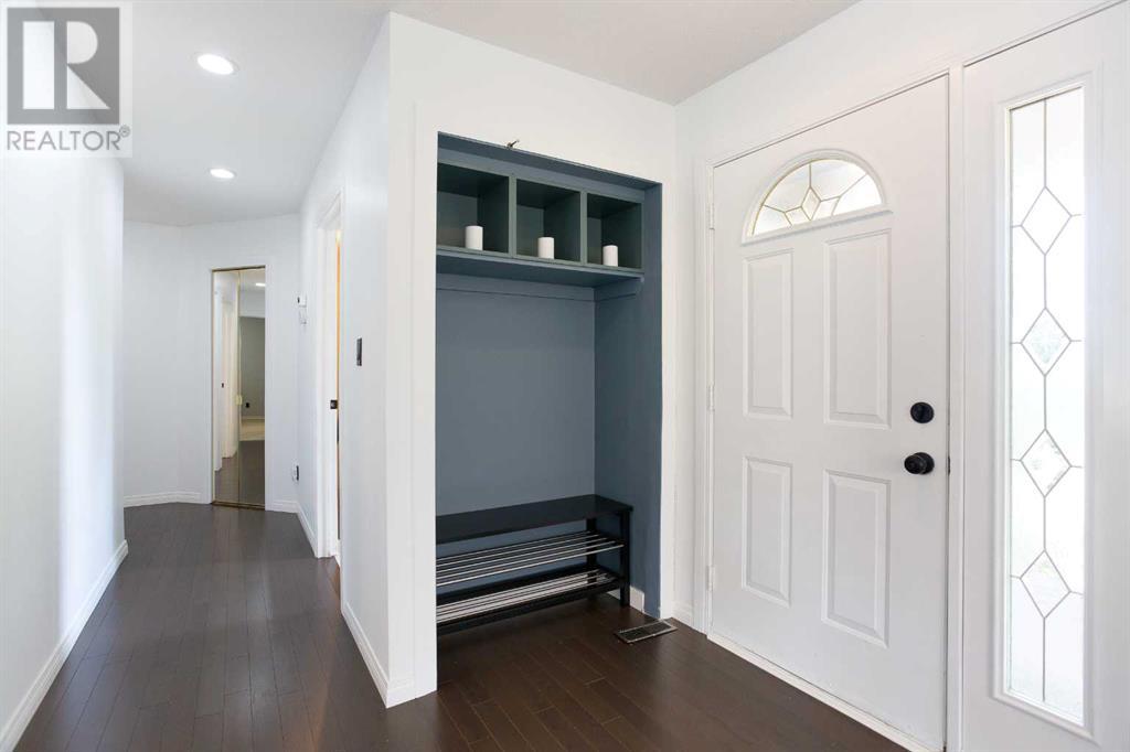 Property at 123 Woodbend Way image 4