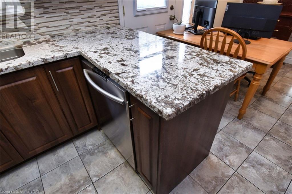 2682 Sherhill Drive, Mississauga, Ontario  L5J 3Z3 - Photo 11 - 40745612