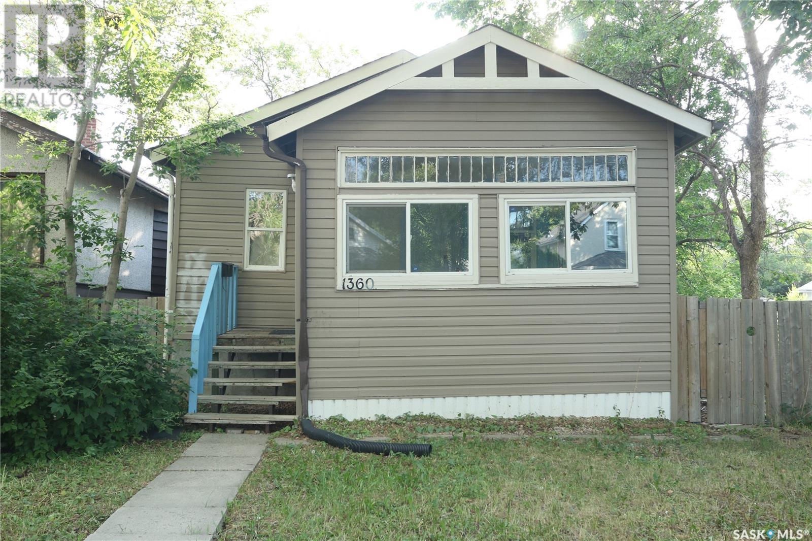 Property at 1360 Athol STREET image 1