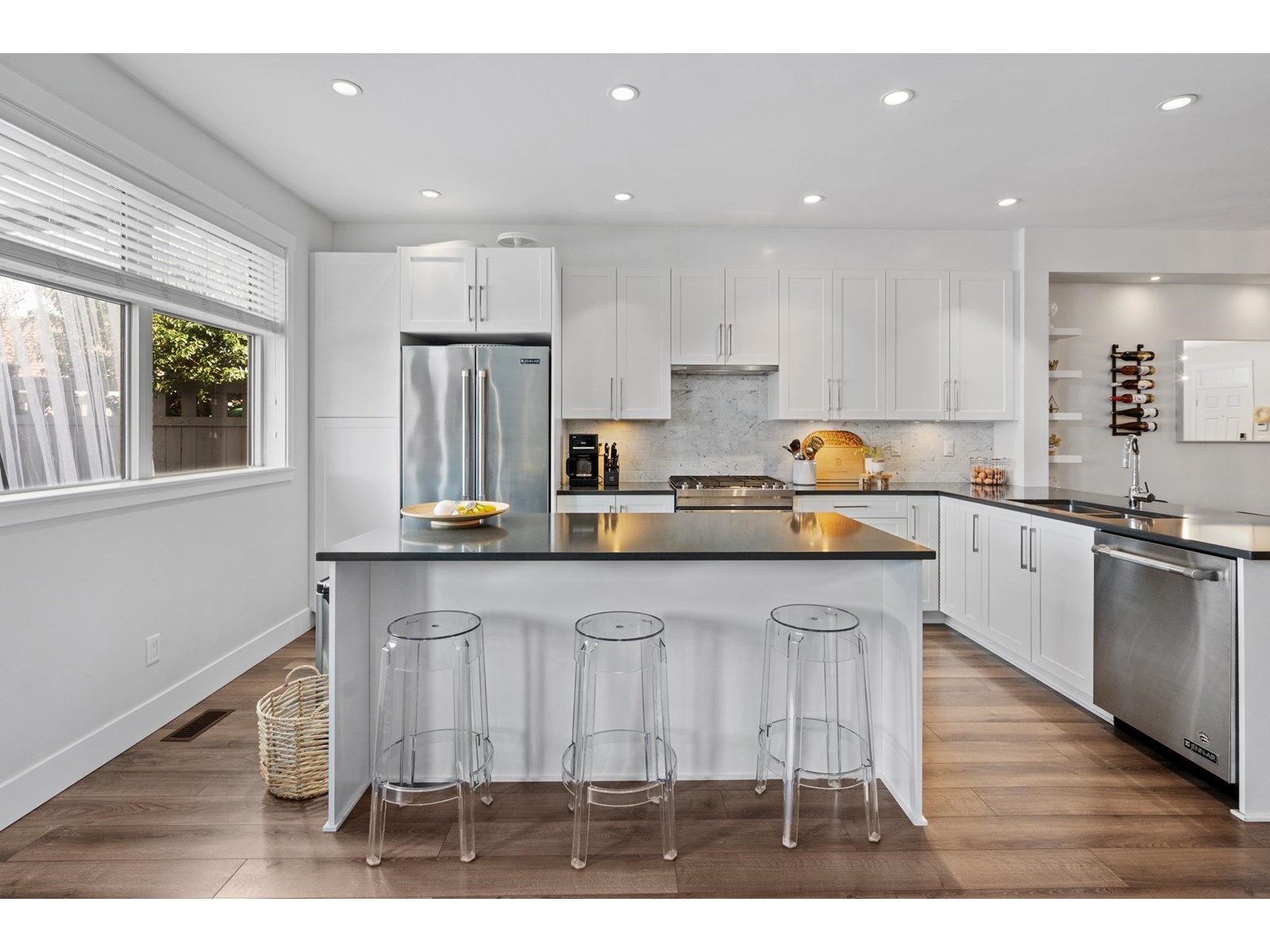 Property at 16447 24 AVENUE image 3