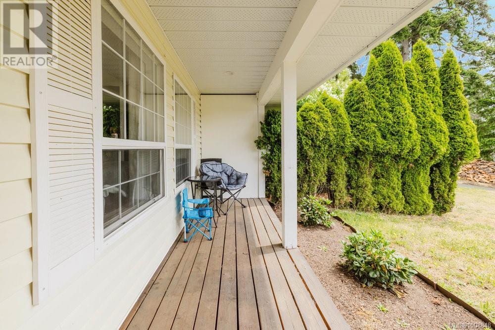 Property at 6974 Larkspur Rd image 5