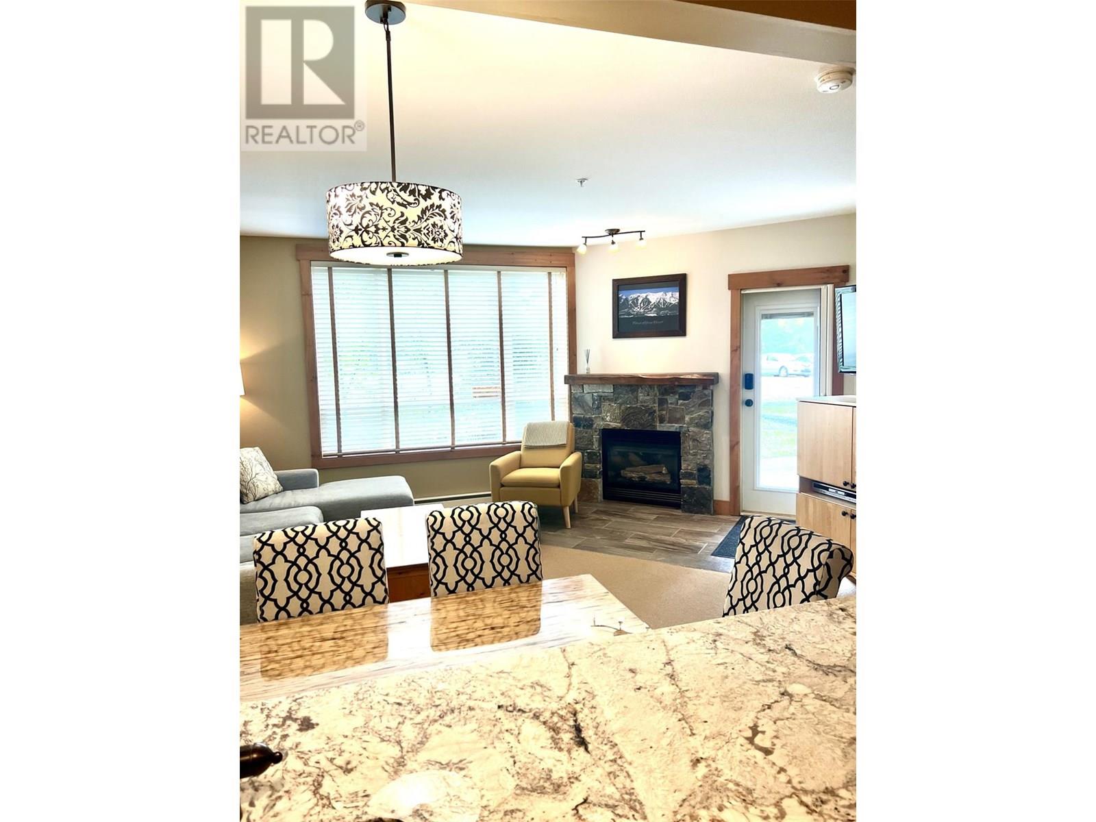4559 Timberline Crescent Unit# 411, Fernie, British Columbia  V0B 1M6 - Photo 3 - 10356690
