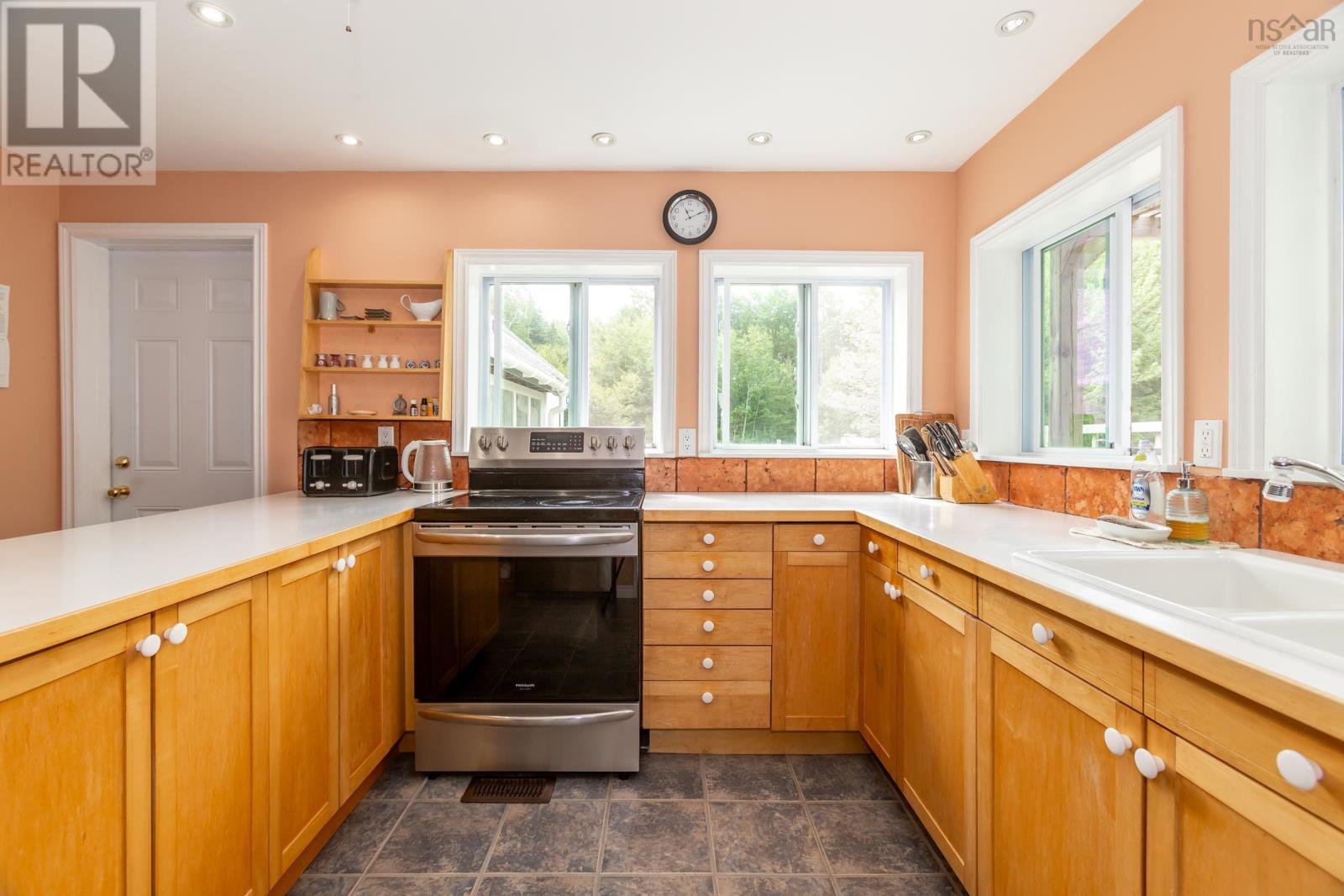 8012 Shore Road, Hampton, Nova Scotia  B0S 1L0 - Photo 9 - 202518940