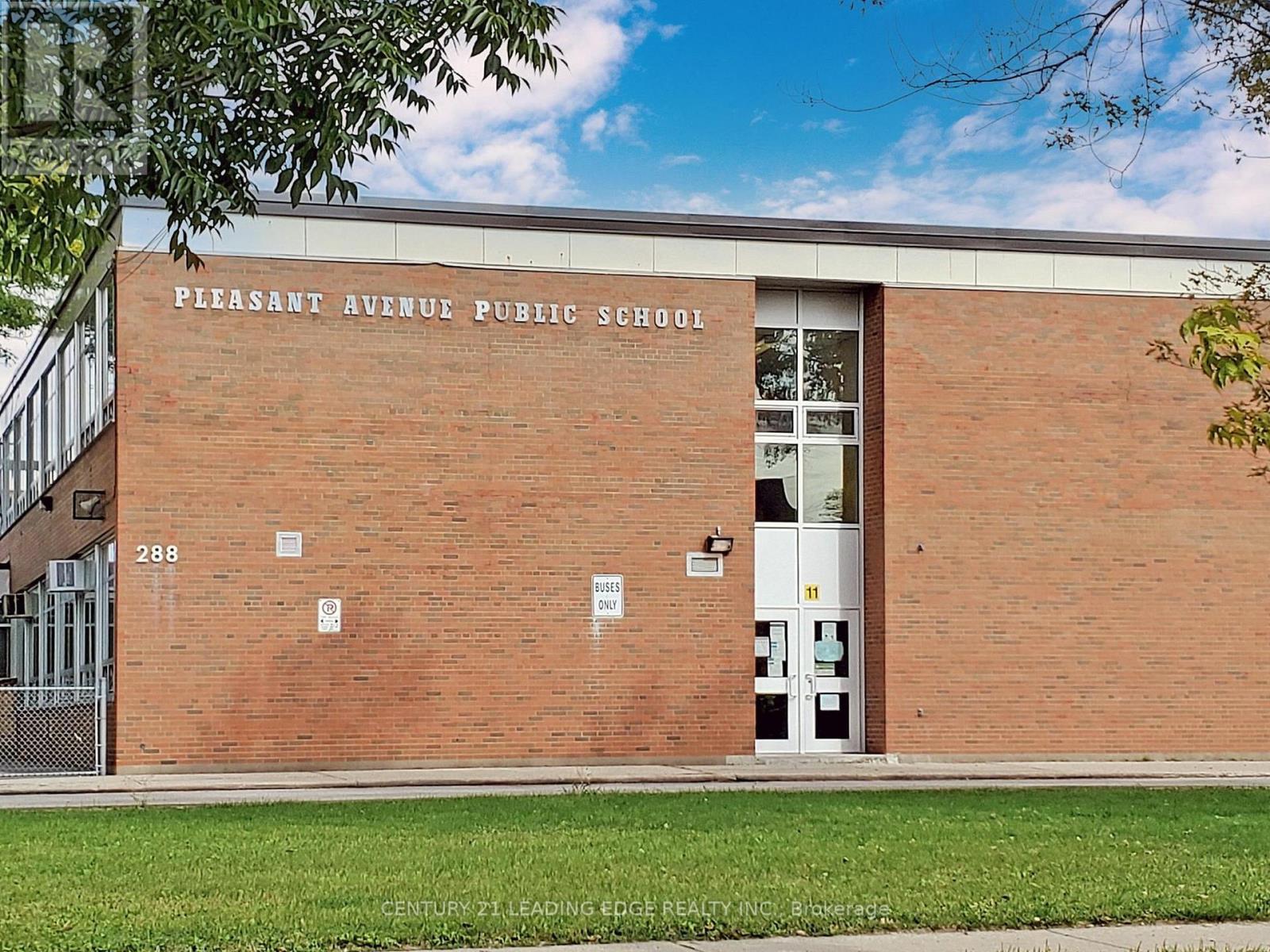 Lph6 - 777 Steeles Avenue W, Toronto, Ontario  M2R 3Y4 - Photo 44 - C12315086