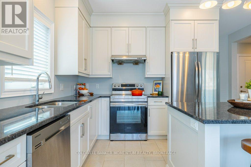 377 Willowbrook Drive, Welland, Ontario  L3C 0G4 - Photo 10 - X12315295
