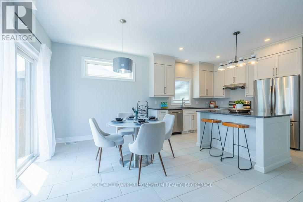 377 Willowbrook Drive, Welland, Ontario  L3C 0G4 - Photo 12 - X12315295