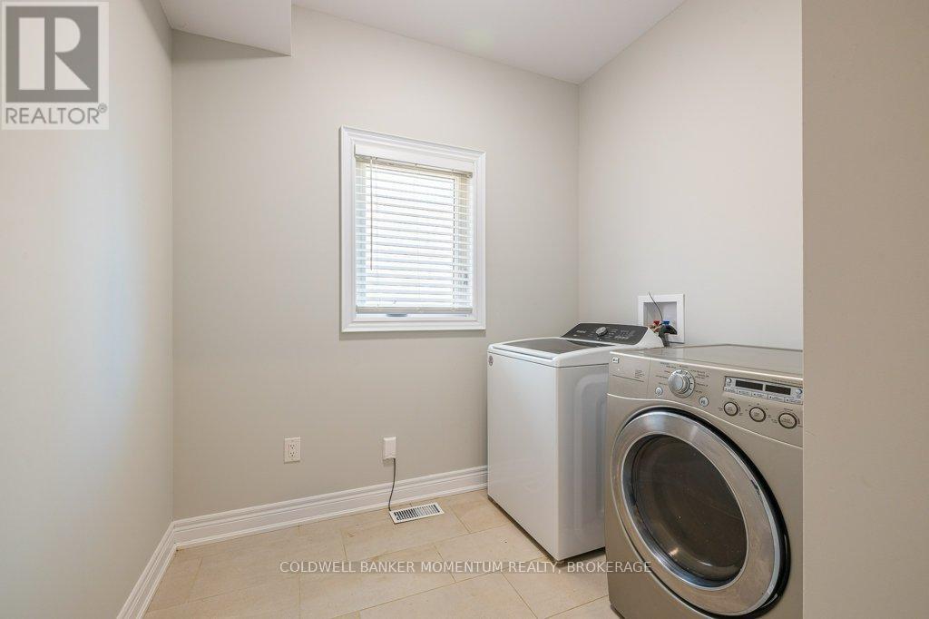 377 Willowbrook Drive, Welland, Ontario  L3C 0G4 - Photo 20 - X12315295