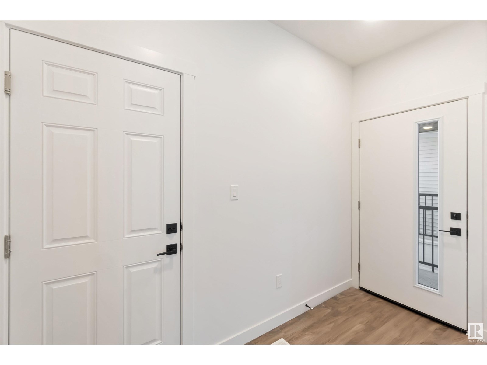 8535 181 Av Nw, Edmonton, Alberta  T5Z 0X1 - Photo 2 - E4444130