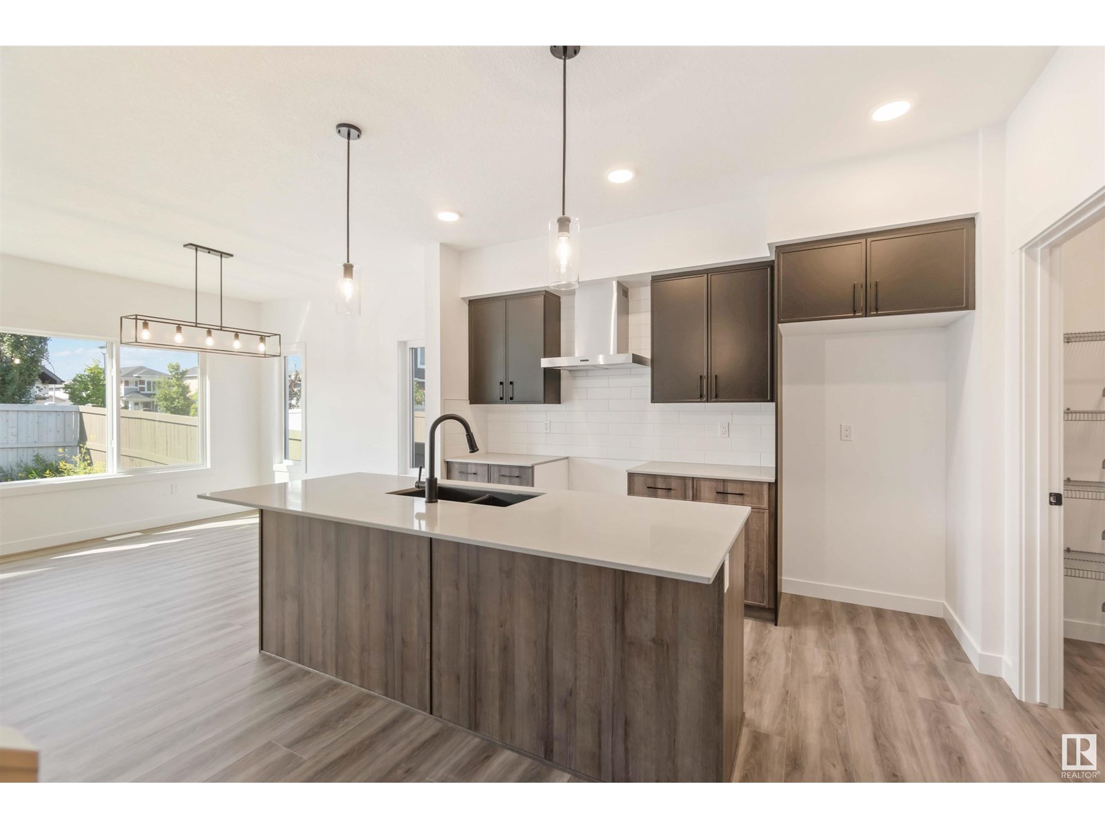 Property at 8535 181 AV NW image 4