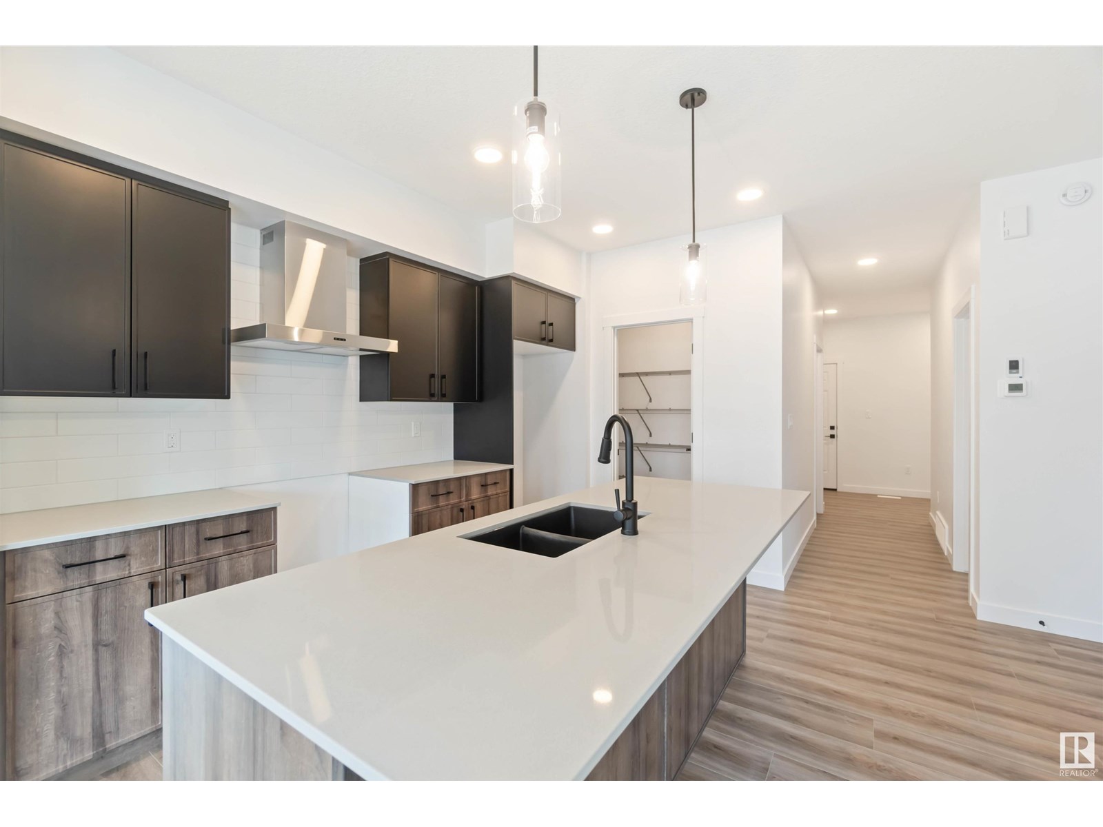 8535 181 Av Nw, Edmonton, Alberta  T5Z 0X1 - Photo 17 - E4444130