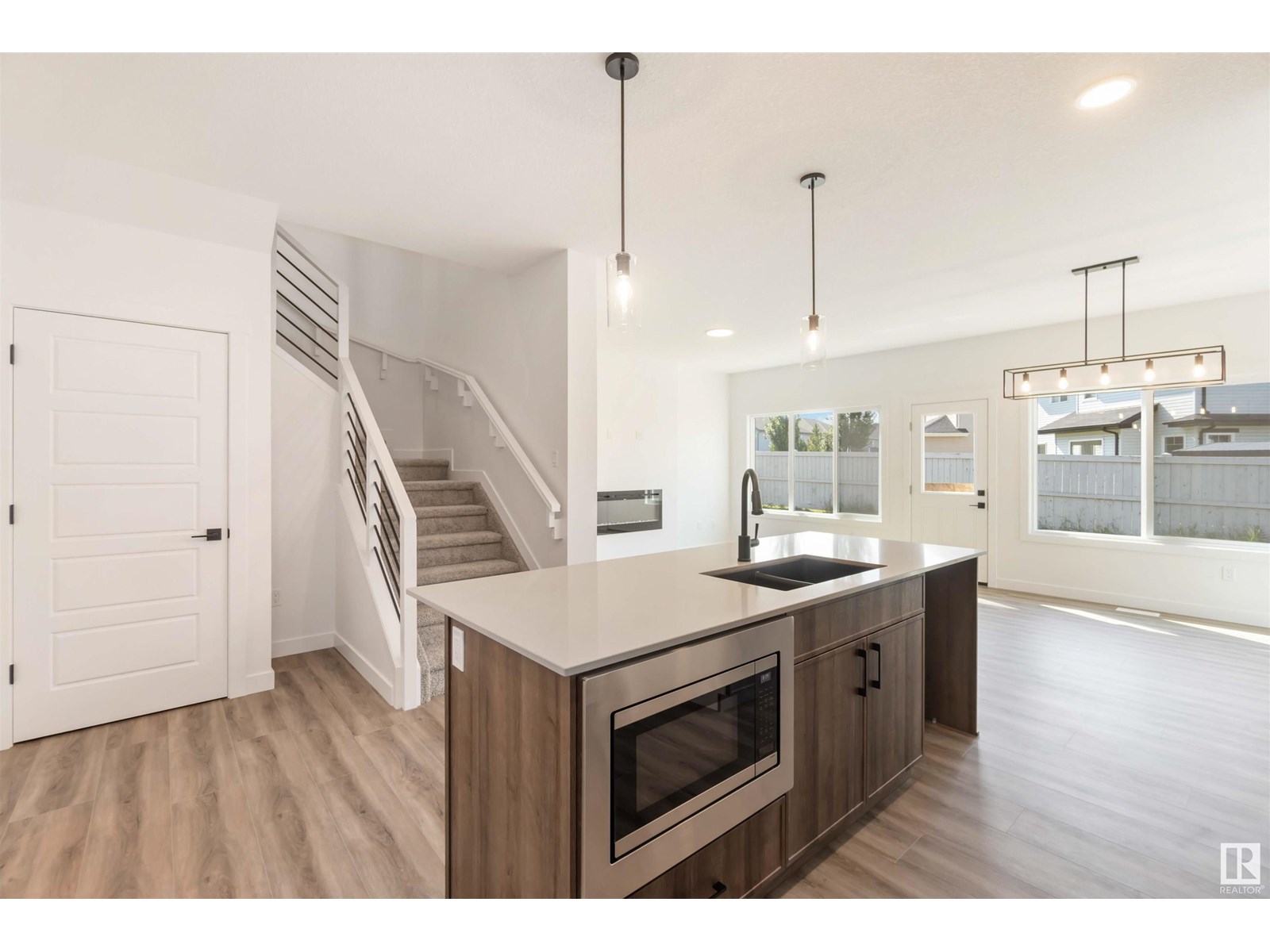 Property at 8535 181 AV NW image 3