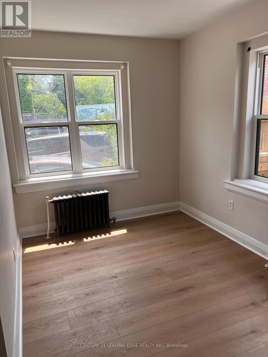 1/18 - 82 Simcoe Street S, Oshawa, Ontario  L1H 4G6 - Photo 4 - E12315136