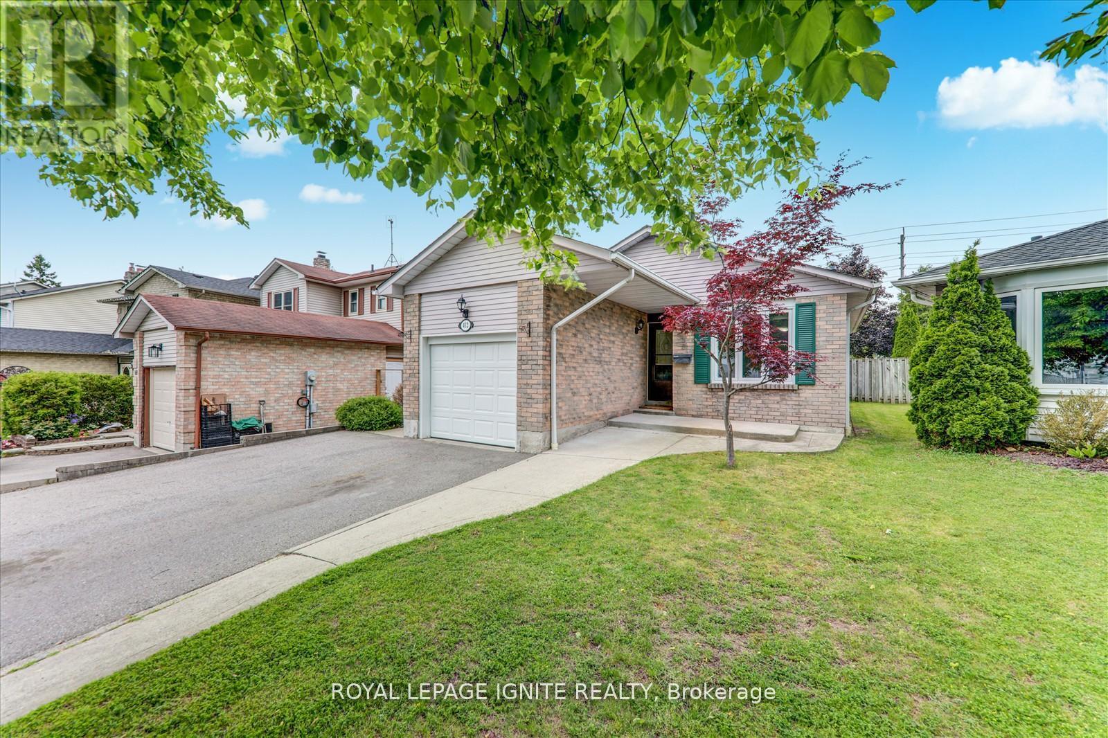 Property at 412 PRINCE OF WALES DRIVE image 4
