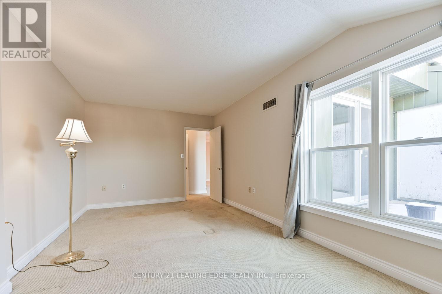 Ph2 - 100 Anna Russell Way, Markham, Ontario  L3R 6C7 - Photo 17 - N12315085