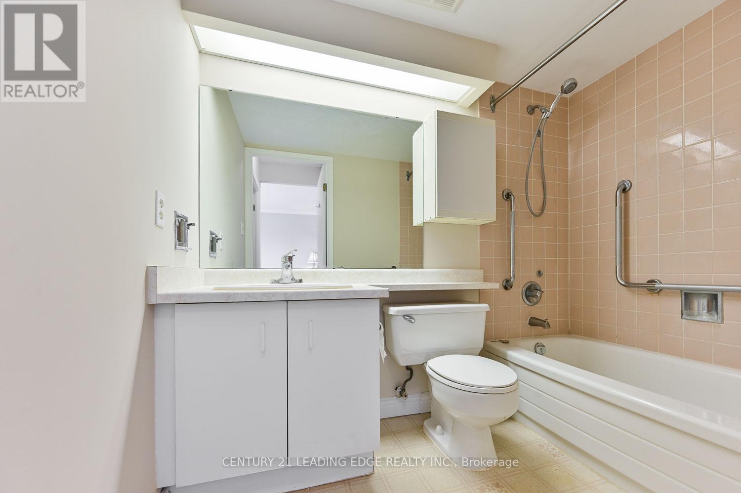 Ph2 - 100 Anna Russell Way, Markham, Ontario  L3R 6C7 - Photo 18 - N12315085