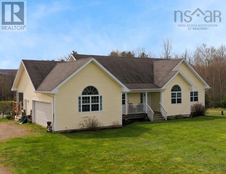 4768 Highway 1, South Berwick, Nova Scotia  B0P 1E0 - Photo 1 - 202509972
