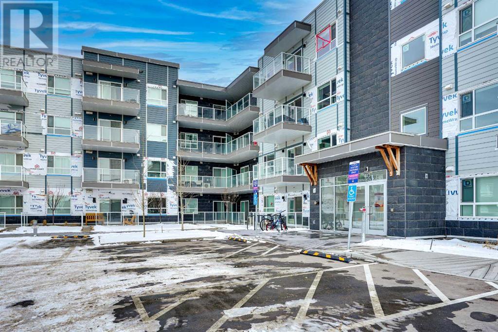 Property at 117, 40 Carrington Plaza NW image 1
