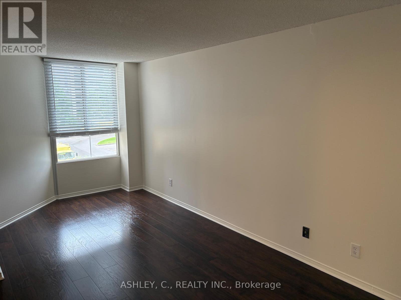 216 - 1485 Lakeshore Road E, Mississauga, Ontario  L5E 3G2 - Photo 13 - W12315166