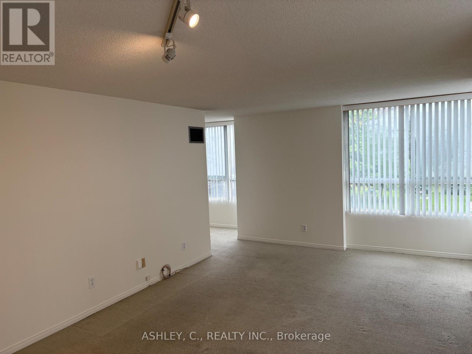 216 - 1485 Lakeshore Road E, Mississauga, Ontario  L5E 3G2 - Photo 4 - W12315166