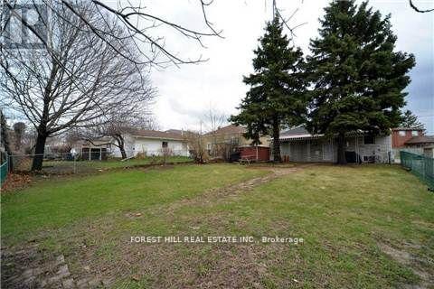 272 Richard Clark Drive, Toronto, Ontario  M3M 1W4 - Photo 2 - W12315185