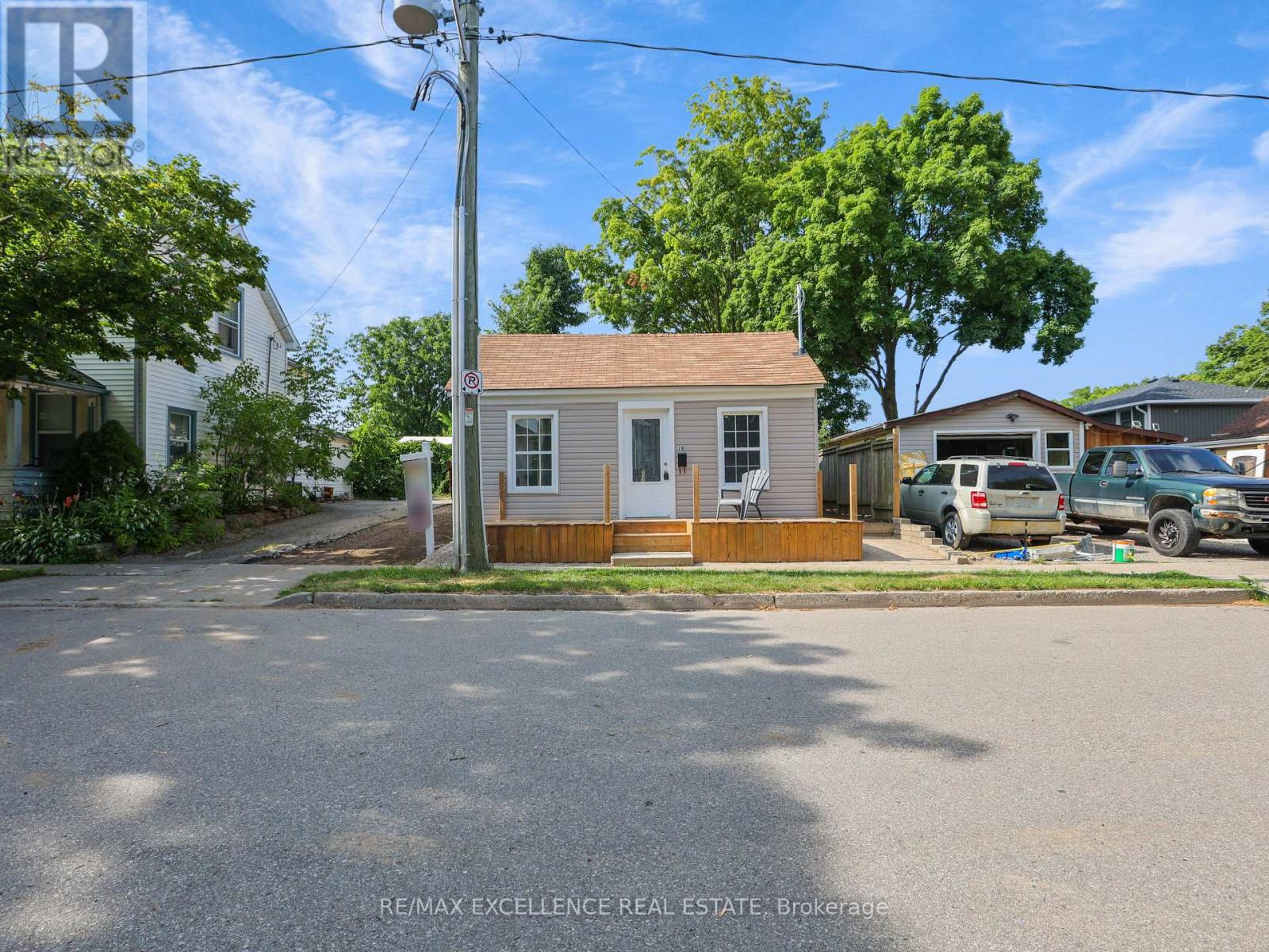 Property at 79 SUNNYHILL ROAD image 1