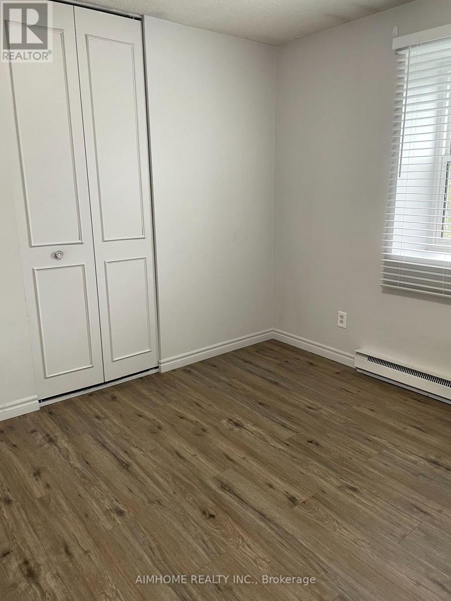 1 - 113 Westmount Road N, Waterloo, Ontario  N2L 5G5 - Photo 13 - X12315151