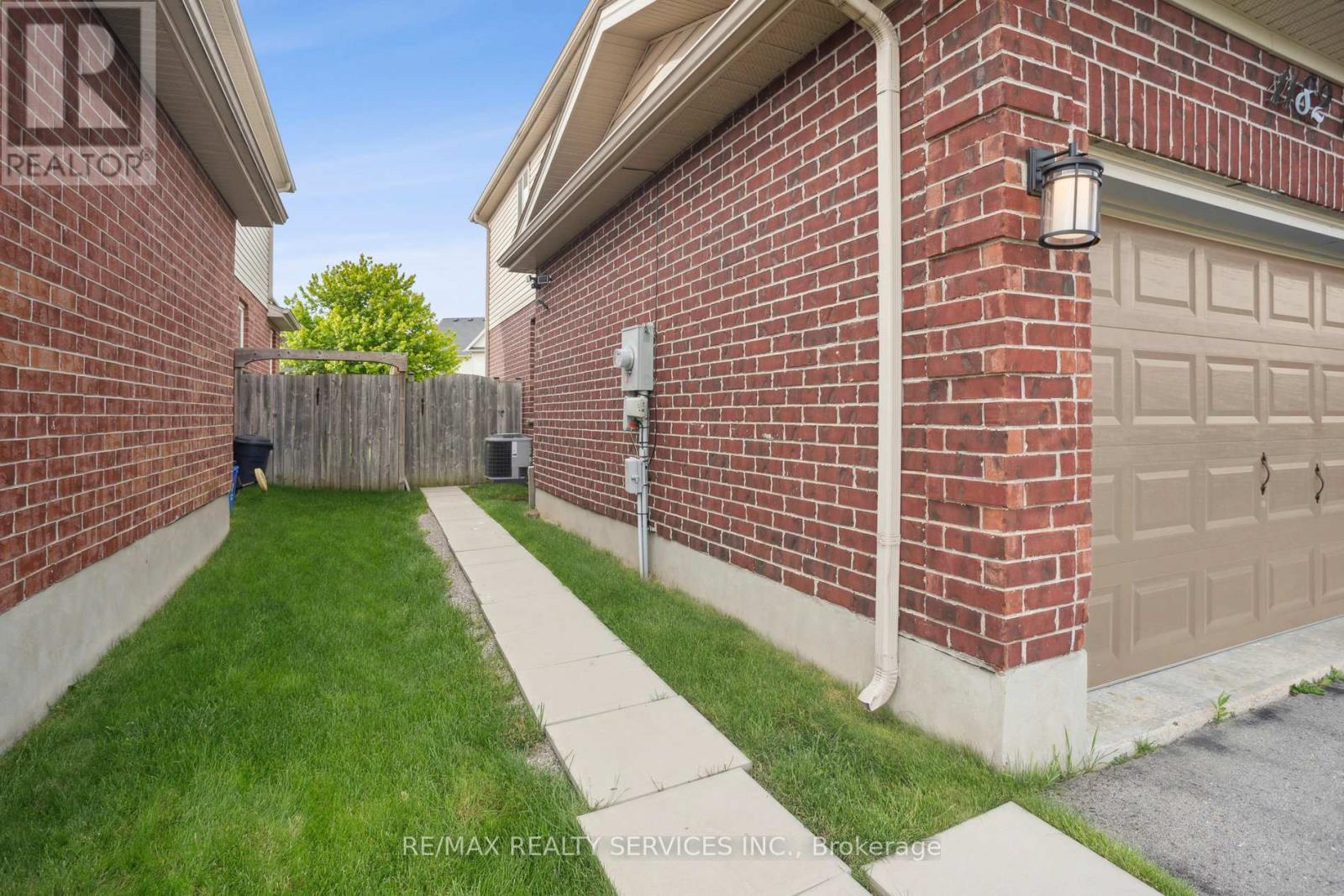 1182 Silverfox Drive, London North, Ontario  N6G 0C8 - Photo 29 - X12315173