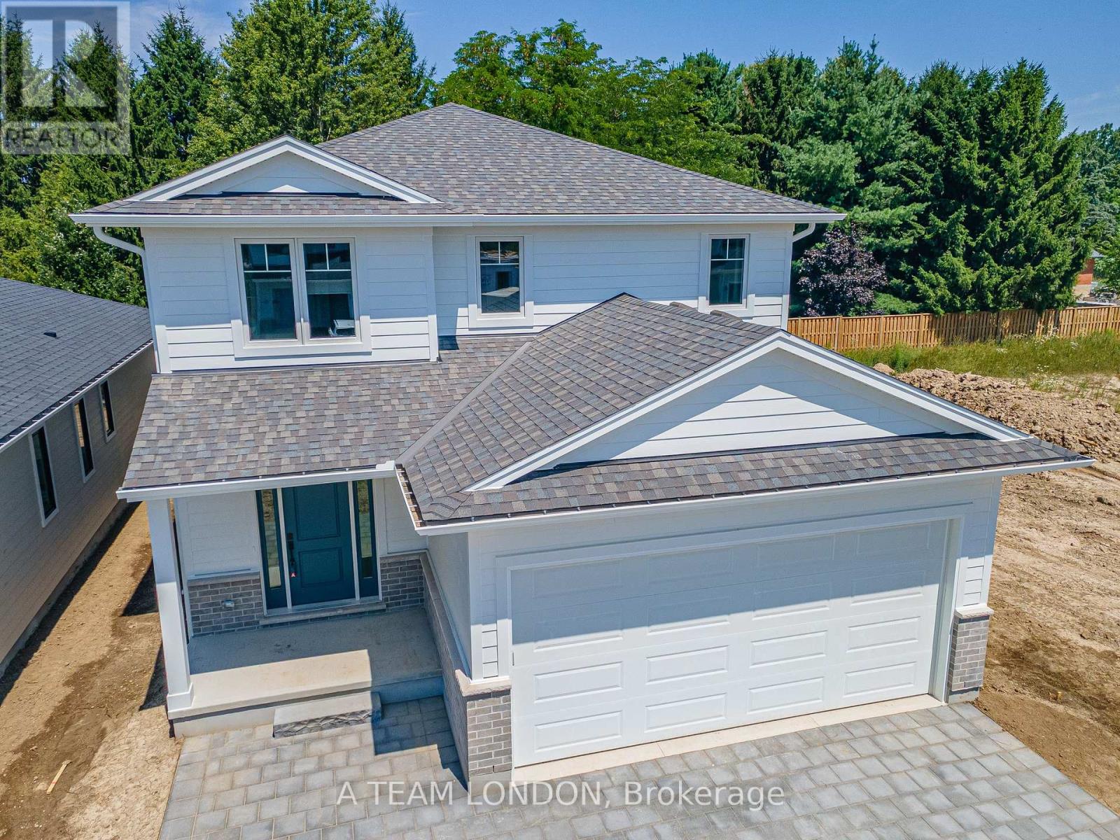 293 Ashford Street, Central Elgin, Ontario  N0L 1B0 - Photo 4 - X12260751