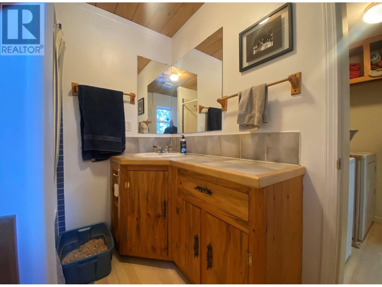 10625 Granby Road, Grand Forks, British Columbia  V0H 1H1 - Photo 18 - 10357773