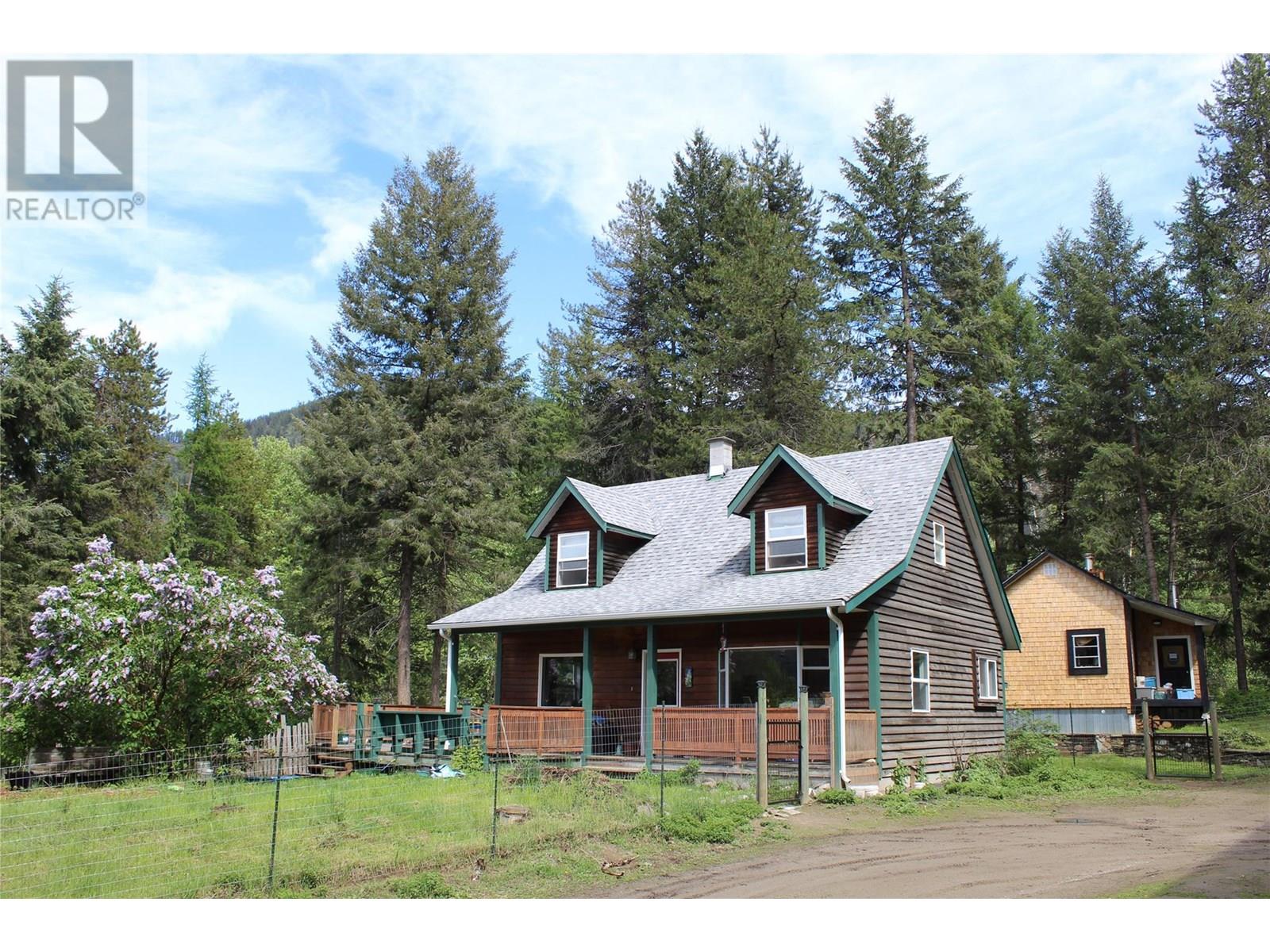 10625 Granby Road, Grand Forks, British Columbia  V0H 1H1 - Photo 3 - 10357773