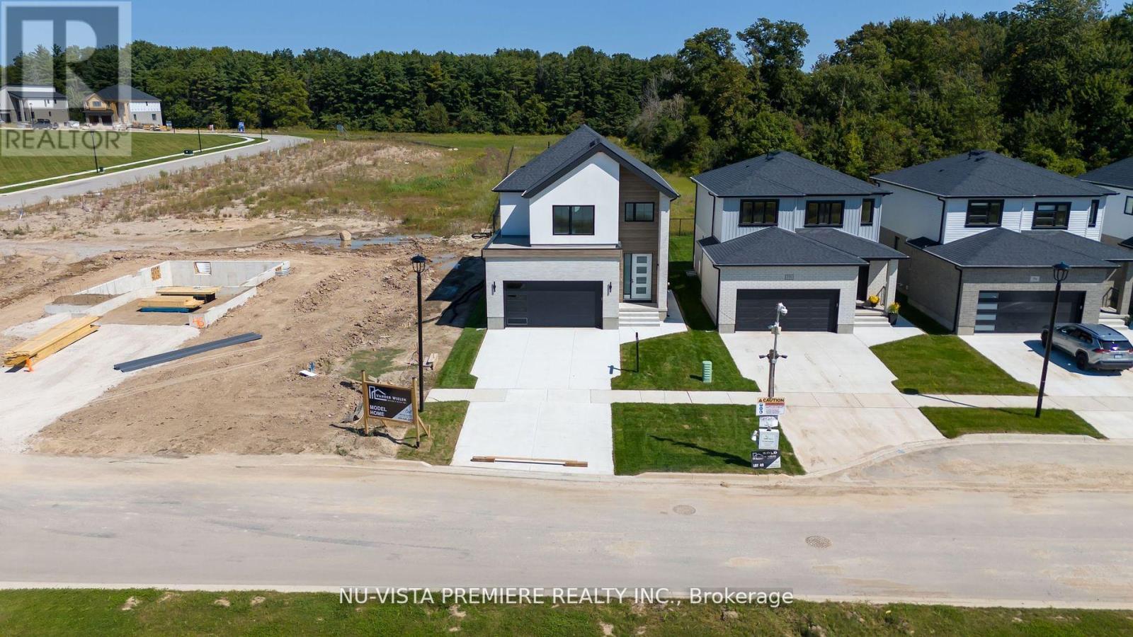 Property at 1181 HONEYWOOD DRIVE image 4