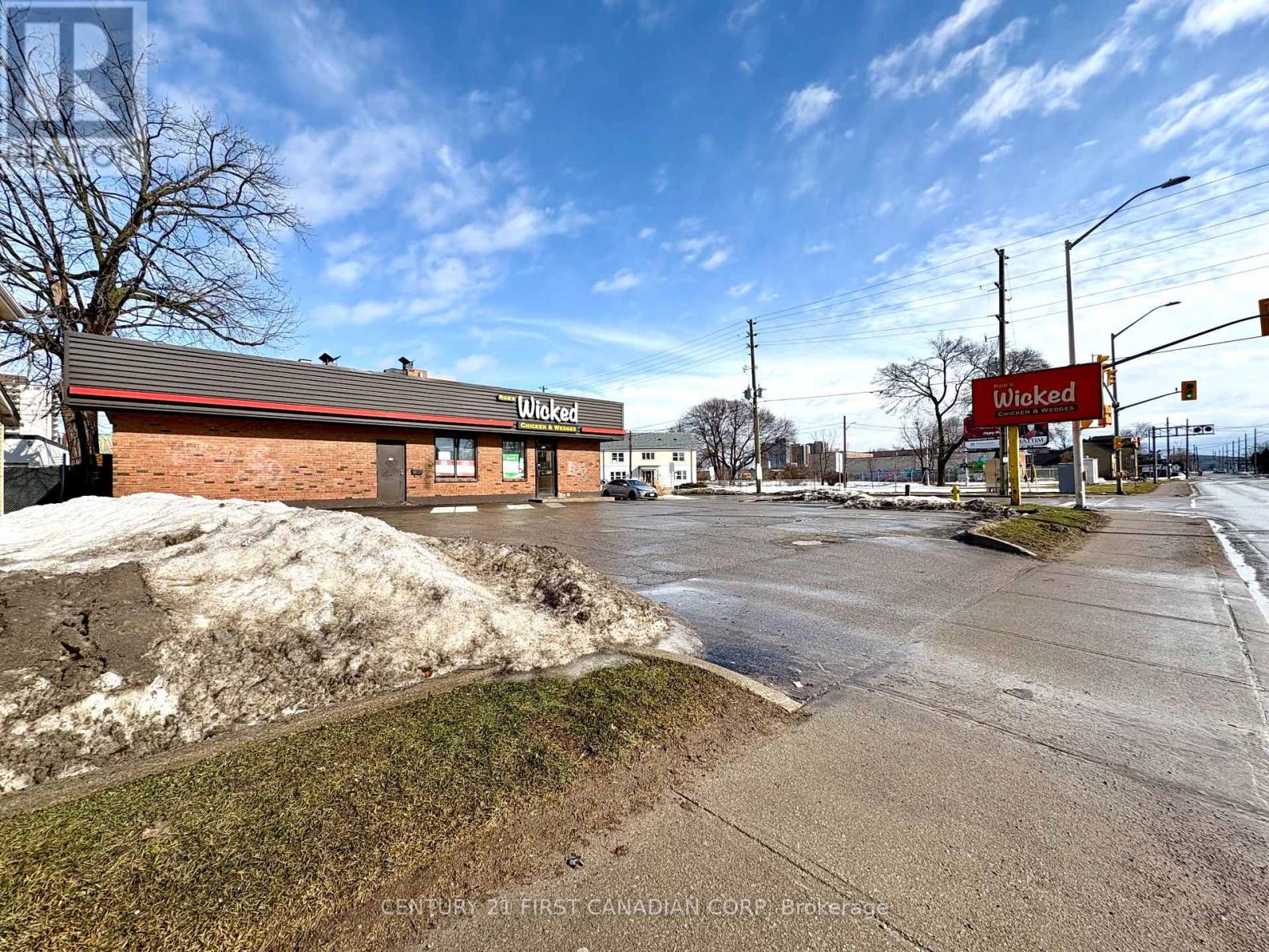 466 Horton Street E, London East, Ontario  N6B 1M3 - Photo 2 - X12315338