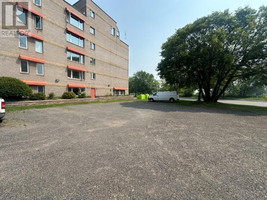 235 Ross Street, thunder bay, Ontario