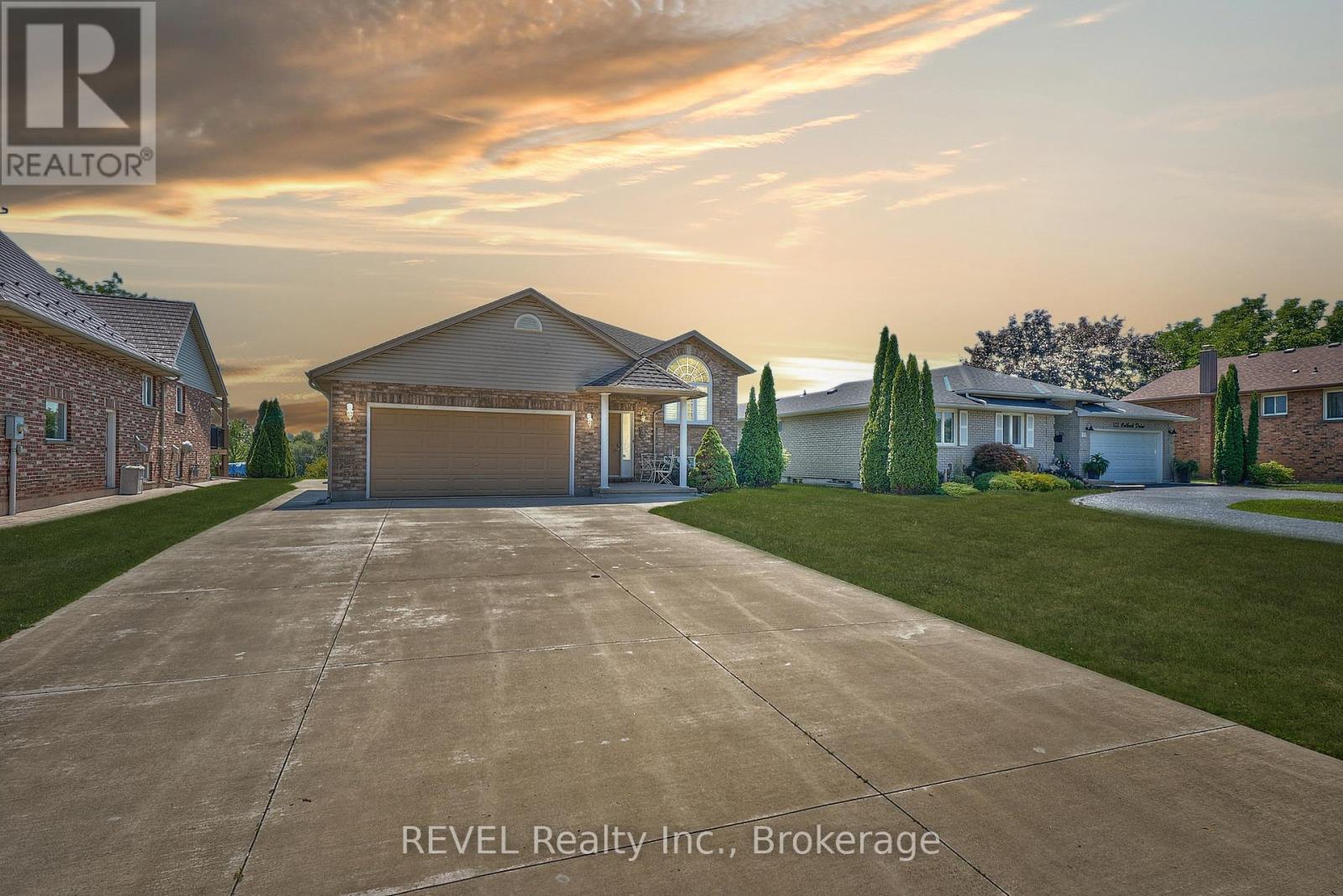 Property at 118 COLBECK DRIVE image 1