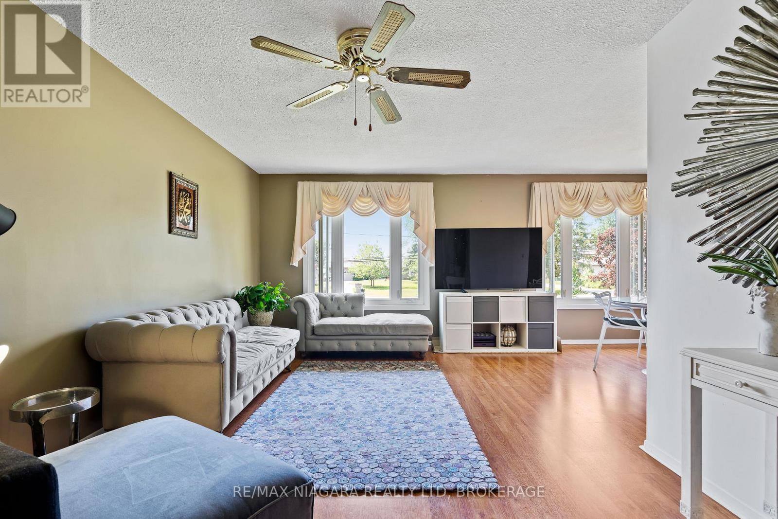 10960 Lakeshore Road, Wainfleet (Lakeshore), Ontario  L3K 5V4 - Photo 6 - X12315392