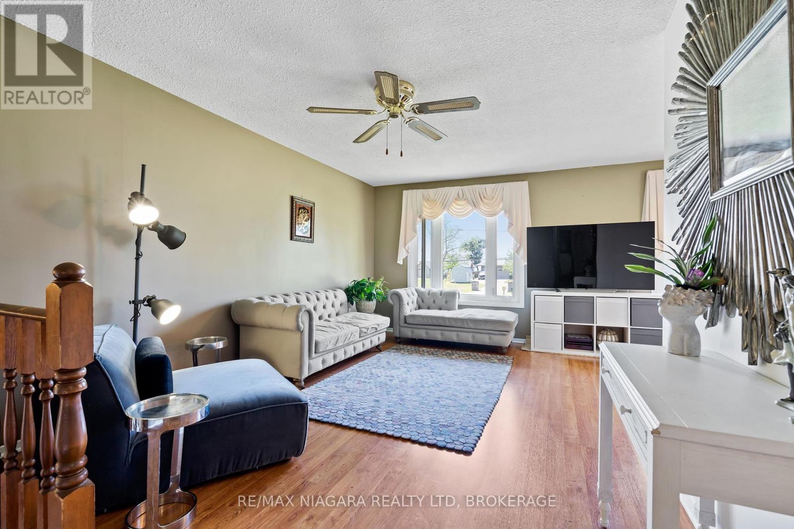 10960 Lakeshore Road, Wainfleet (Lakeshore), Ontario  L3K 5V4 - Photo 7 - X12315392