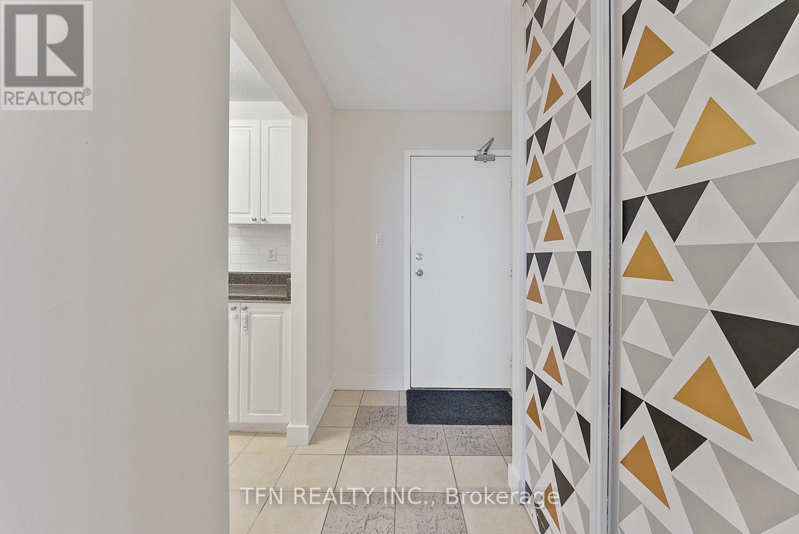 707 - 10330 Yonge Street W, Richmond Hill, Ontario  L4C 5N1 - Photo 10 - N12315248