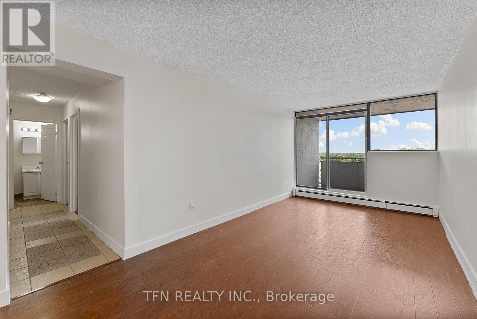 707 - 10330 Yonge Street W, Richmond Hill, Ontario  L4C 5N1 - Photo 18 - N12315248